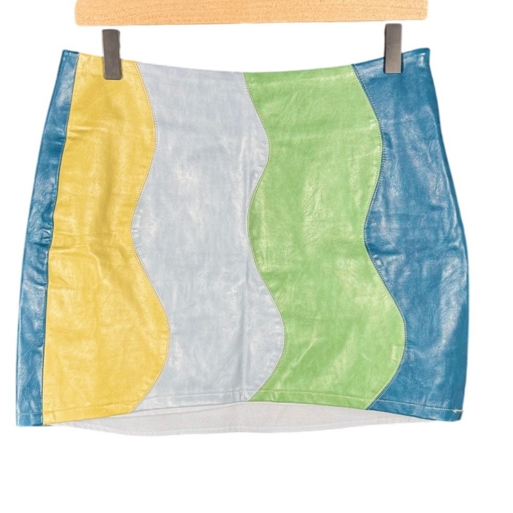 Le Lis Faux Leather Mini Skirt Women's Med Colorful Wave Blue Yellow Green - Picture 8 of 9